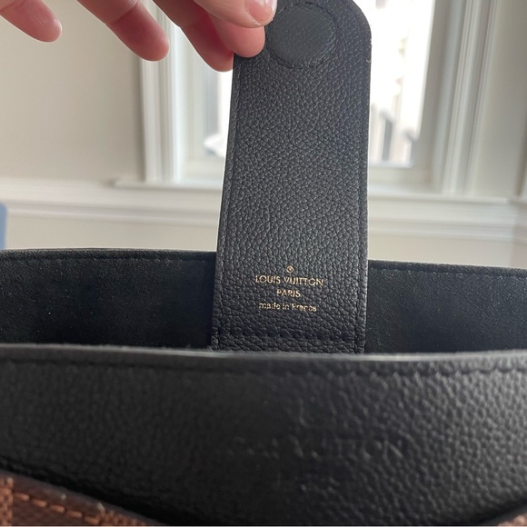 Louis Vuitton River Damier Ebene 2 Way Shoulder Bag - Picture 14 of 16